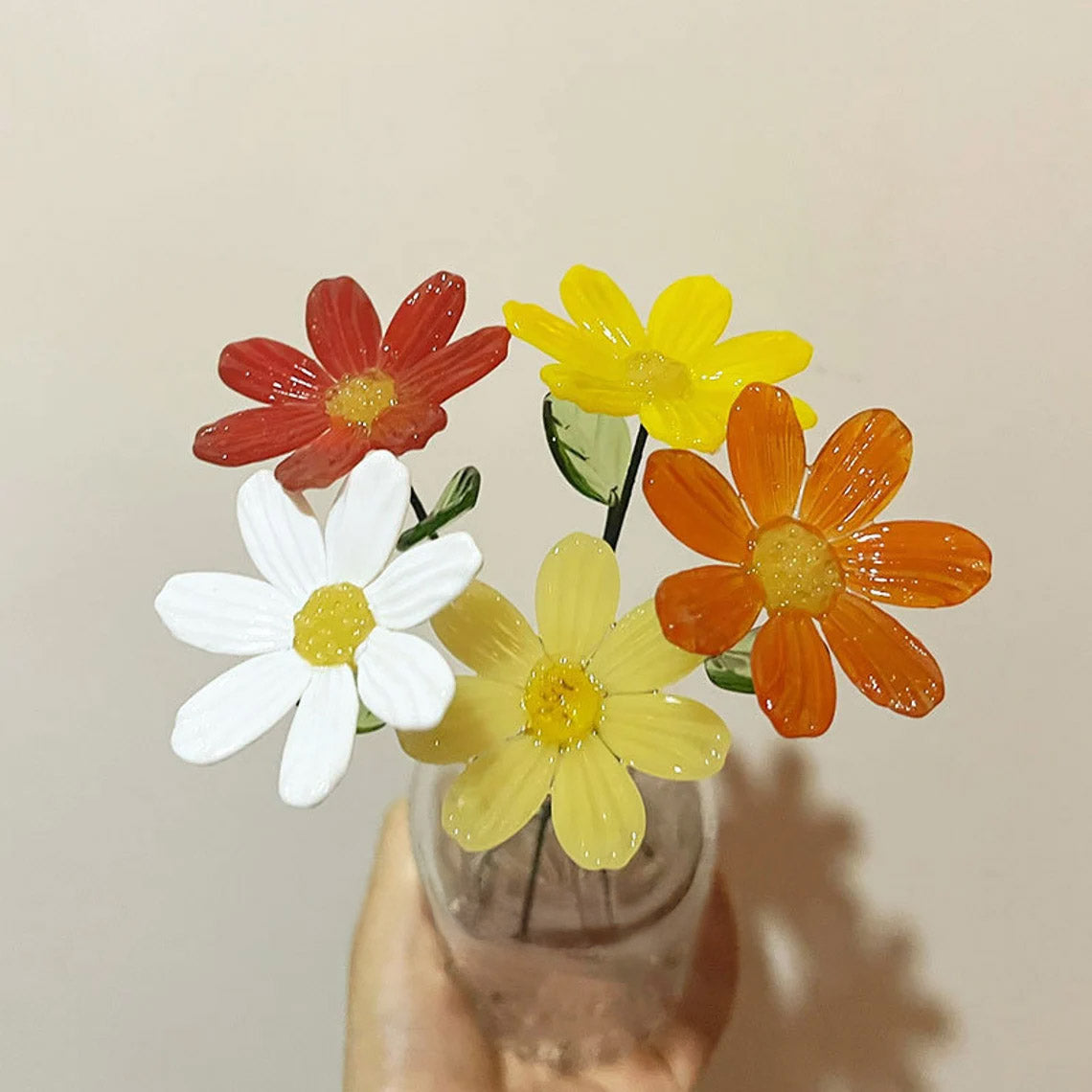 Mini Hand-Blown Glass Daisy Stem – Vibrant Cosmos Flower Single Stem Decor