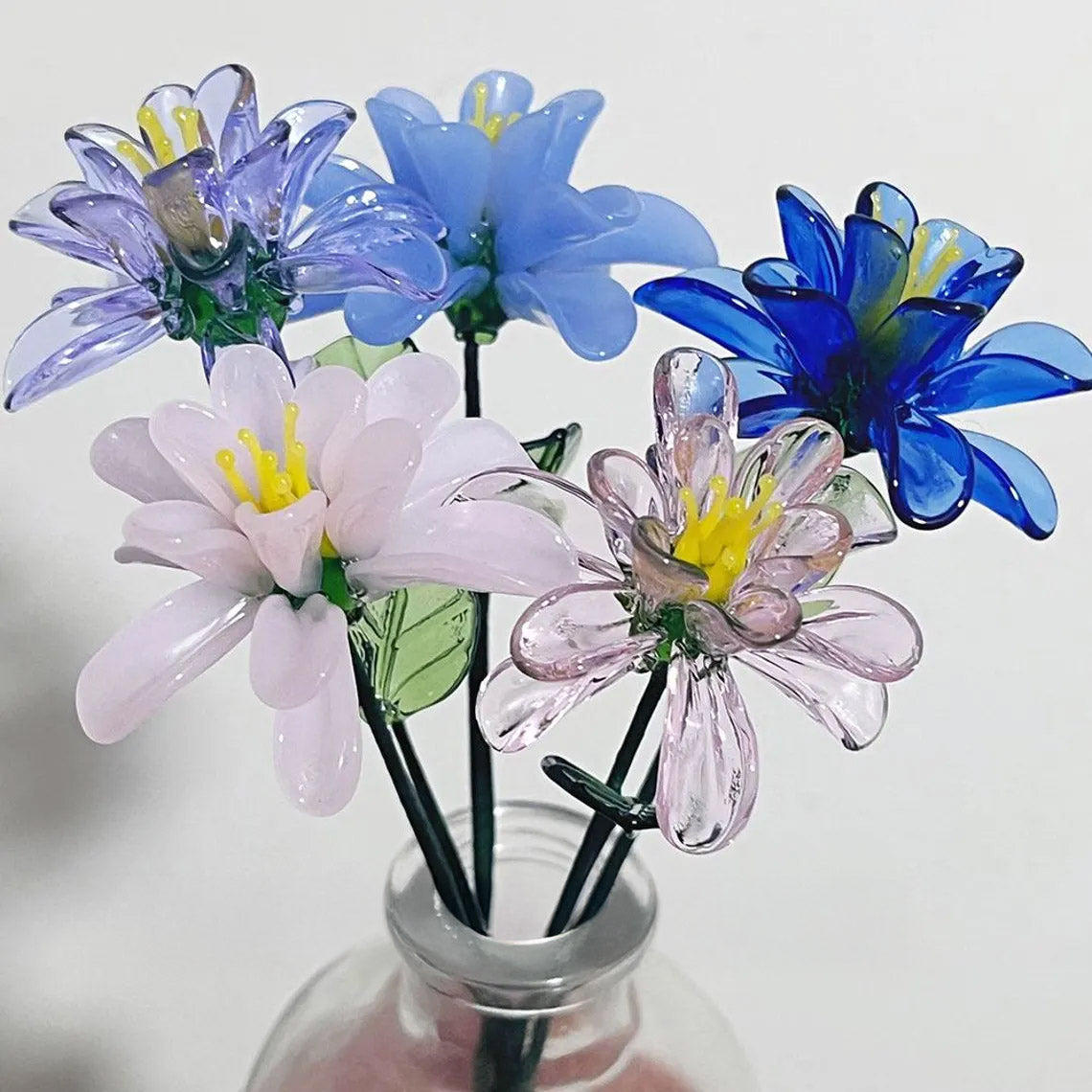 Vibrant Mini Hand-Blown Glass Chrysanthemum Stem – Translucent Floral Art Keepsake