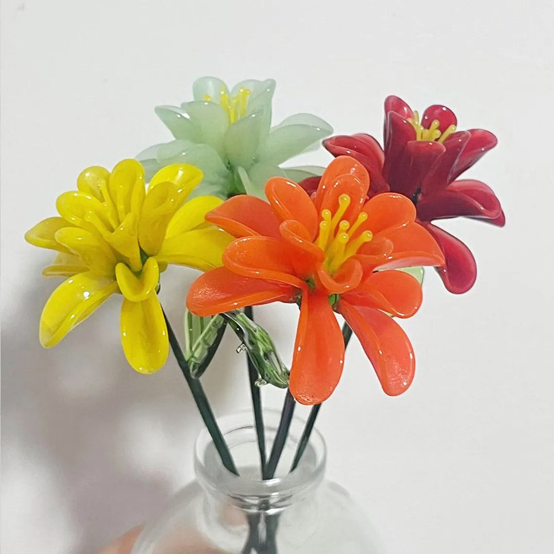 Vibrant Mini Hand-Blown Glass Chrysanthemum Stem – Translucent Floral Art Keepsake